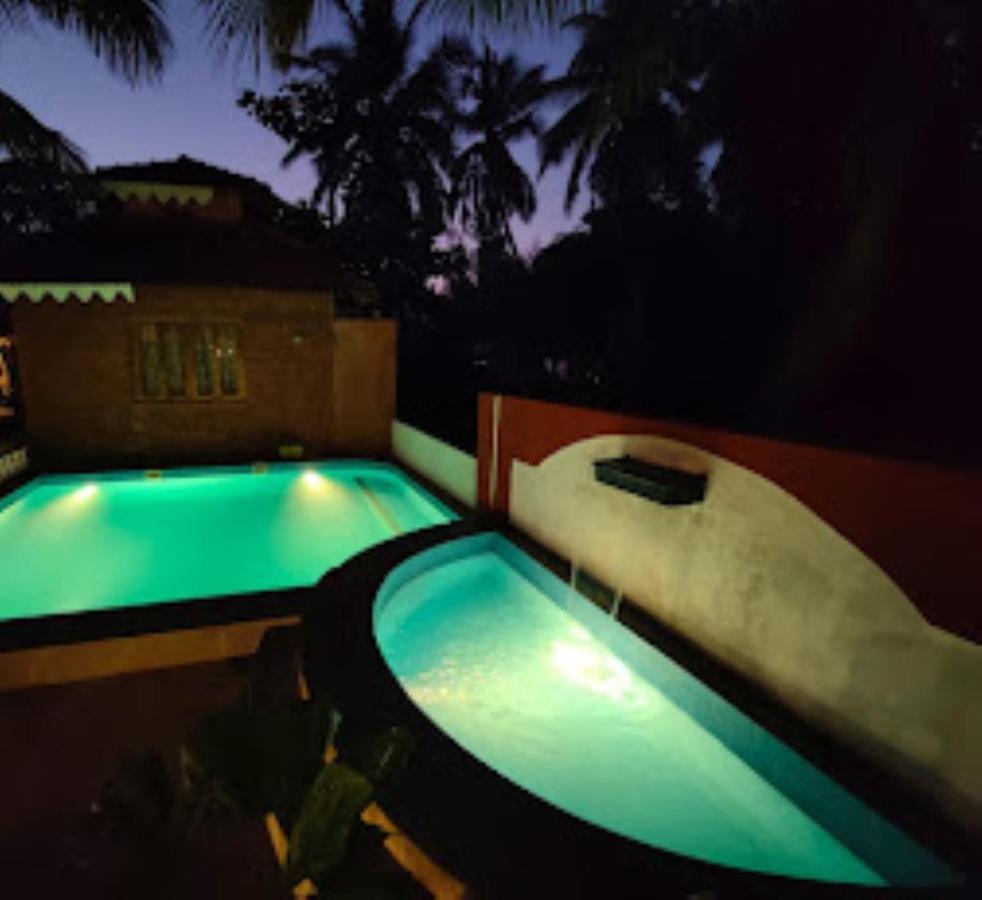 Blue Sea Beach Resort Mālvan 外观 照片